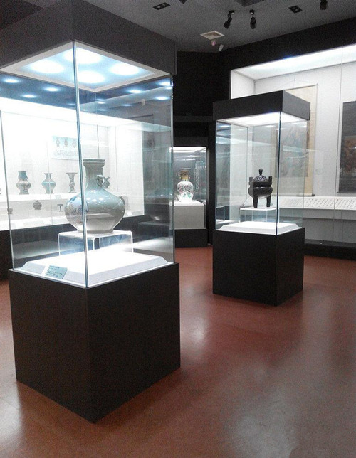 字畫恒溫恒濕柜怎么選擇?(圖1) 5b875def4eeb9967262037.jpg